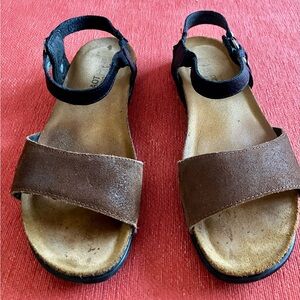 Naot Sabrina Brown/Black Leather Sandals, Size 7 (38)